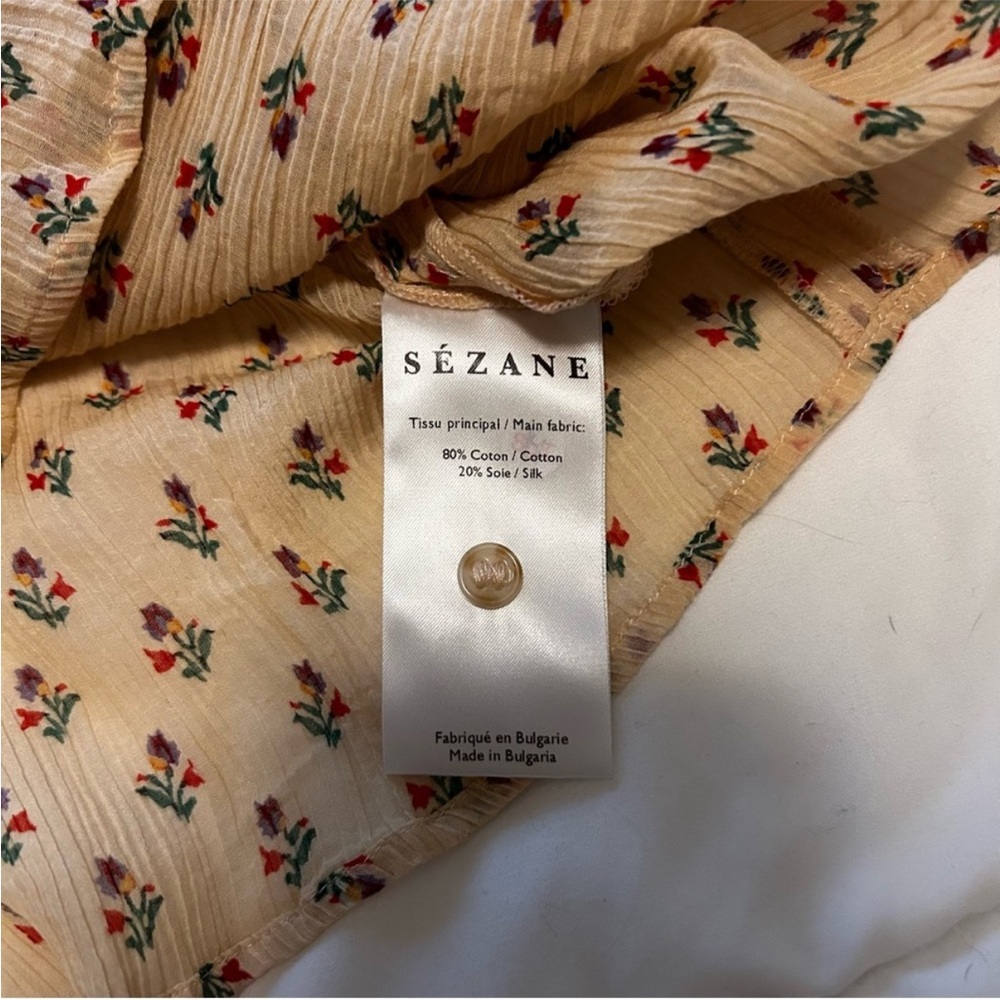 Sézane Wood Top in Tulips - Picture 6 of 7